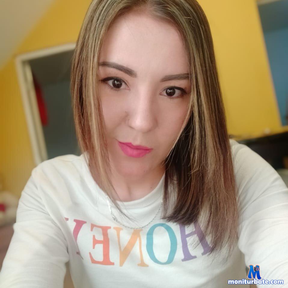 Erika_fernandez Stripchat performer tag Language Colombian tag Language Spanish Speaking girls age Young do Dance do Oil do Squirt do Striptease do Fingering specifics Big Ass specific Shaven ethnicity White do Blowjob do Dildo do Doggy Style do Smoking body Type Athletic hair Color Black specific Small Tits do Titty Fuck private Price Sixteen To Twenty Four small Audience subculture Glamour