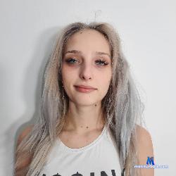 Evva__X stripchat livecam performer profile