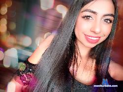 Gia_Cage stripchat livecam performer profile