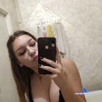 ZonaKomforta stripchat livecam show performer room profile