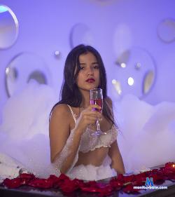 VioletChrissy_ stripchat livecam performer profile