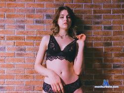 MinniLove stripchat livecam performer profile