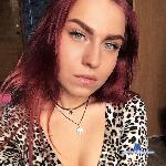 AliceRedd stripchat livecam show performer room profile