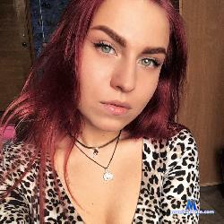 AliceRedd stripchat livecam performer profile