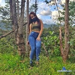 ANTHONELLA_GLAM stripchat livecam performer profile