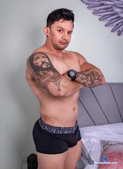 Gold_Couple_ stripchat livecam performer profile