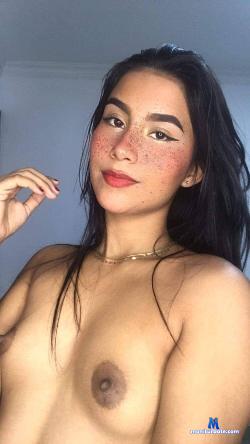 _DayanaMiller stripchat livecam performer profile