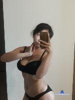 yummimi stripchat livecam show performer room profile