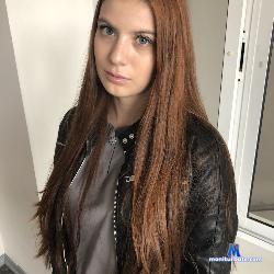DarlySpa stripchat livecam performer profile