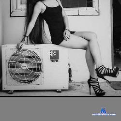 RoseNaya stripchat livecam performer profile