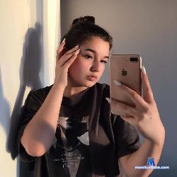 Liya_Wood stripchat livecam performer profile