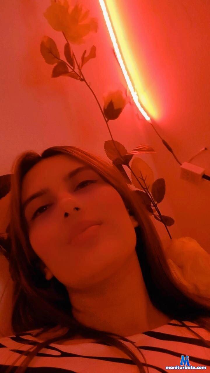 katymile Stripchat performer