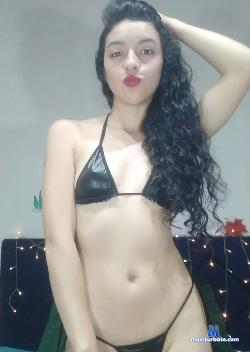 emilywinsletfoxx stripchat livecam performer profile