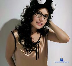 Amelie-moon stripchat livecam performer profile