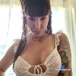 pineapplegrape stripchat livecam show performer room profile