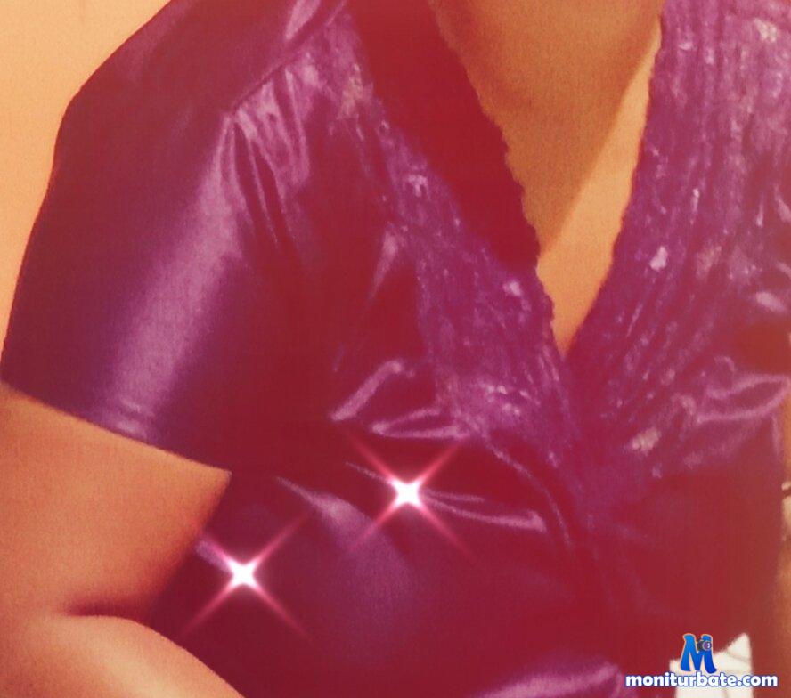 AS11990 Stripchat performer