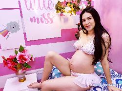 LussiHan stripchat livecam performer profile