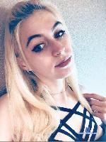 BeverlyKev stripchat livecam show performer room profile