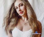 Lara_Garnet stripchat livecam show performer room profile