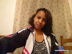 ayah_hote stripchat livecam performer profile