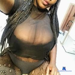 GRACIESMIILS stripchat livecam performer profile