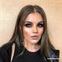 MarylinMagneti stripchat livecam performer profile