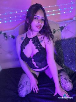 Isabella_Belinda stripchat livecam performer profile