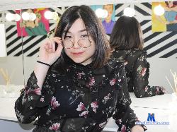 Yuina_Min stripchat livecam performer profile