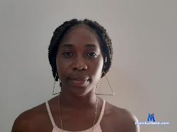 lunaSweett stripchat livecam performer profile