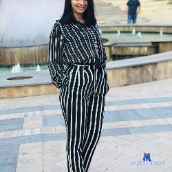 AprilR0se stripchat livecam performer profile