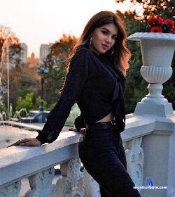 MimiMoor stripchat livecam performer profile