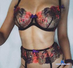 GloriyaCastro stripchat livecam performer profile