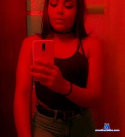 SWEETLAURA_ stripchat livecam performer profile