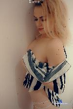 sweetyblondy stripchat livecam show performer room profile