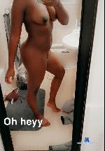 badgirlari20 stripchat livecam show performer room profile