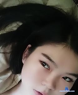 Dameliya stripchat livecam performer profile