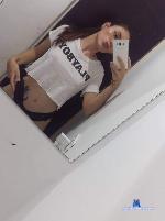 Emily_cooper_98 stripchat livecam show performer room profile