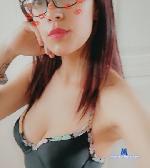 _maluuu_ stripchat livecam show performer room profile