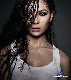 MinnieWong stripchat livecam performer profile