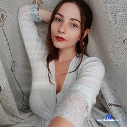 Hello_Alise stripchat livecam performer profile