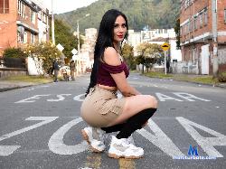 AmberShake stripchat livecam performer profile
