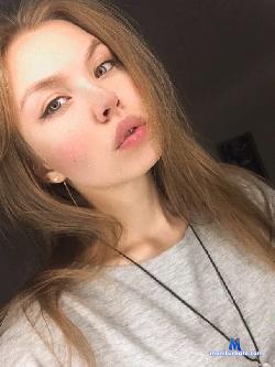 la__mure stripchat livecam performer profile