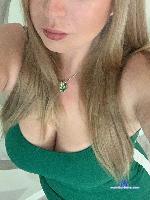 BeLuckyOne stripchat livecam show performer room profile