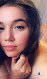 MirniyBi stripchat livecam show performer room profile
