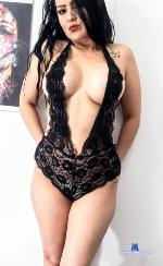 Moonserrat stripchat livecam show performer room profile