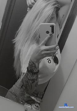 Fuck-Luna stripchat livecam performer profile