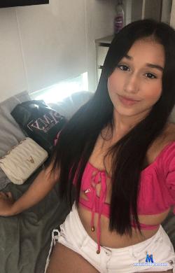 shybuthots stripchat livecam performer profile