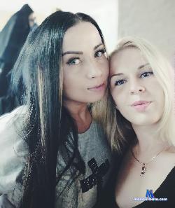 CrazzyChicks stripchat livecam performer profile