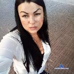 LesleyIriss stripchat livecam show performer room profile