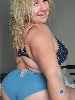 BellaBlueBBW stripchat livecam show performer room profile